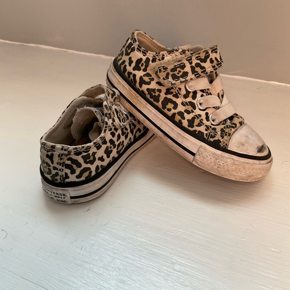 Toddler cheetah Converse - Picture 5 of 6